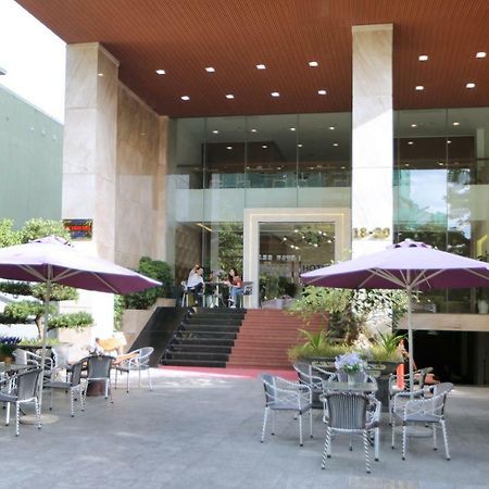 Clivia Hotel & Suite Дананг Экстерьер фото