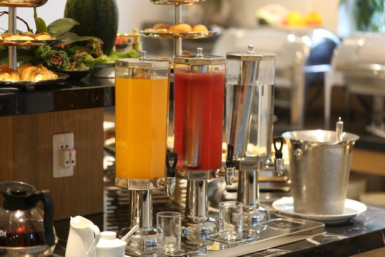 Clivia Hotel & Suite Дананг Экстерьер фото